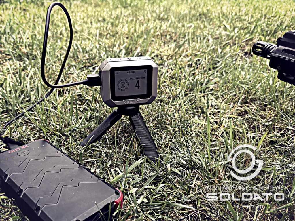 Jak nabíjet Garmin XERO C1 Pro při střelbě